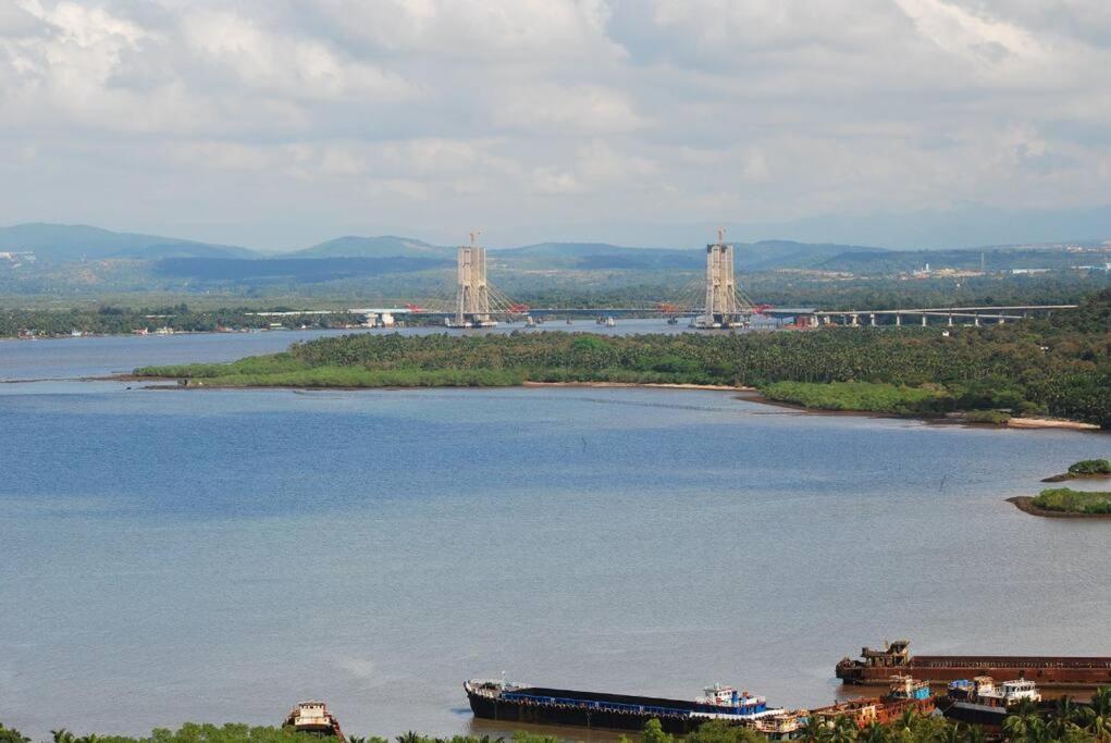 Lovely 2-Bedroom Sea View Serviced Apartment Dabolim Goa Экстерьер фото